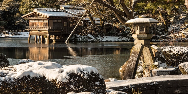 雪の兼六園