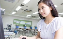 学科試験を受ける