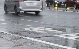 雨の路面